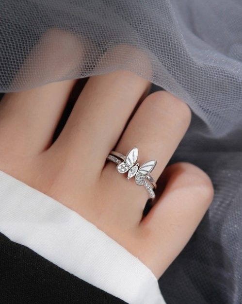 Anillo de mariposa 3